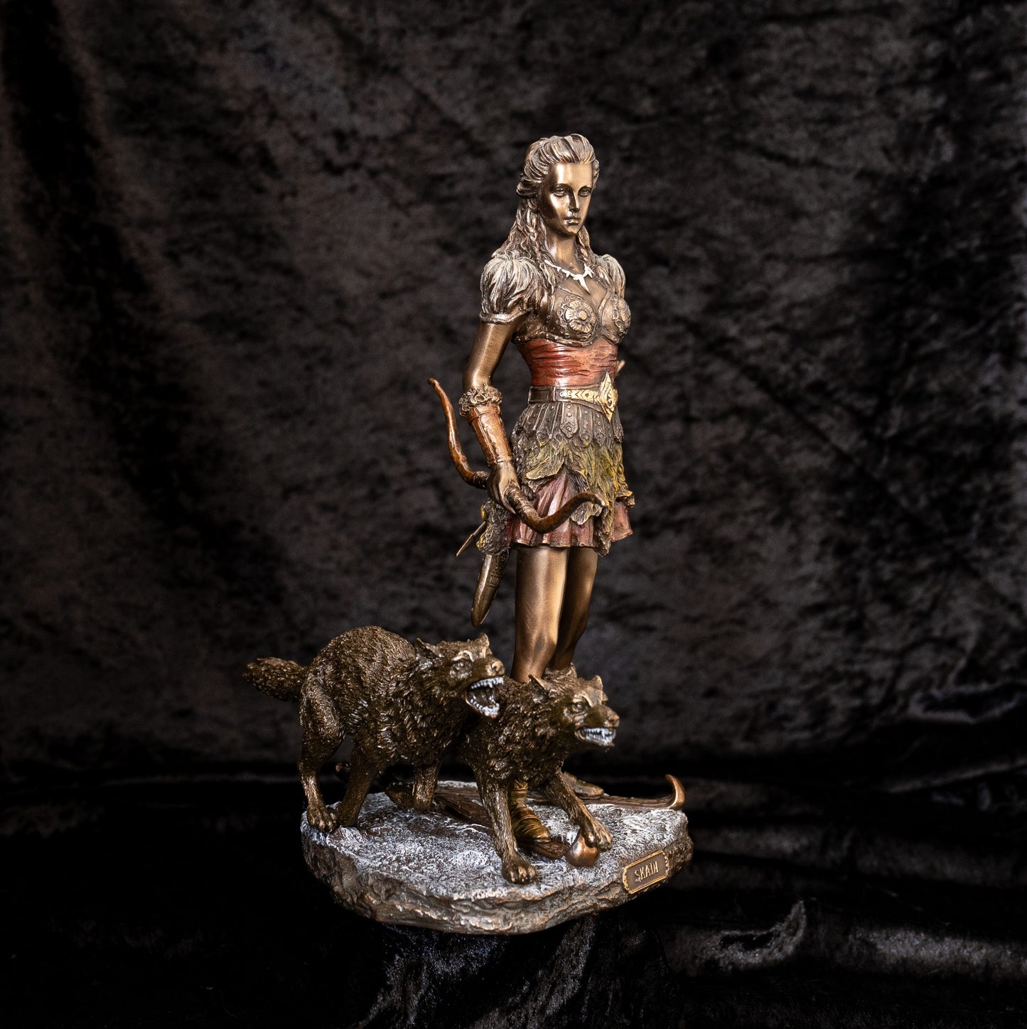 Skadi Statue image 1
