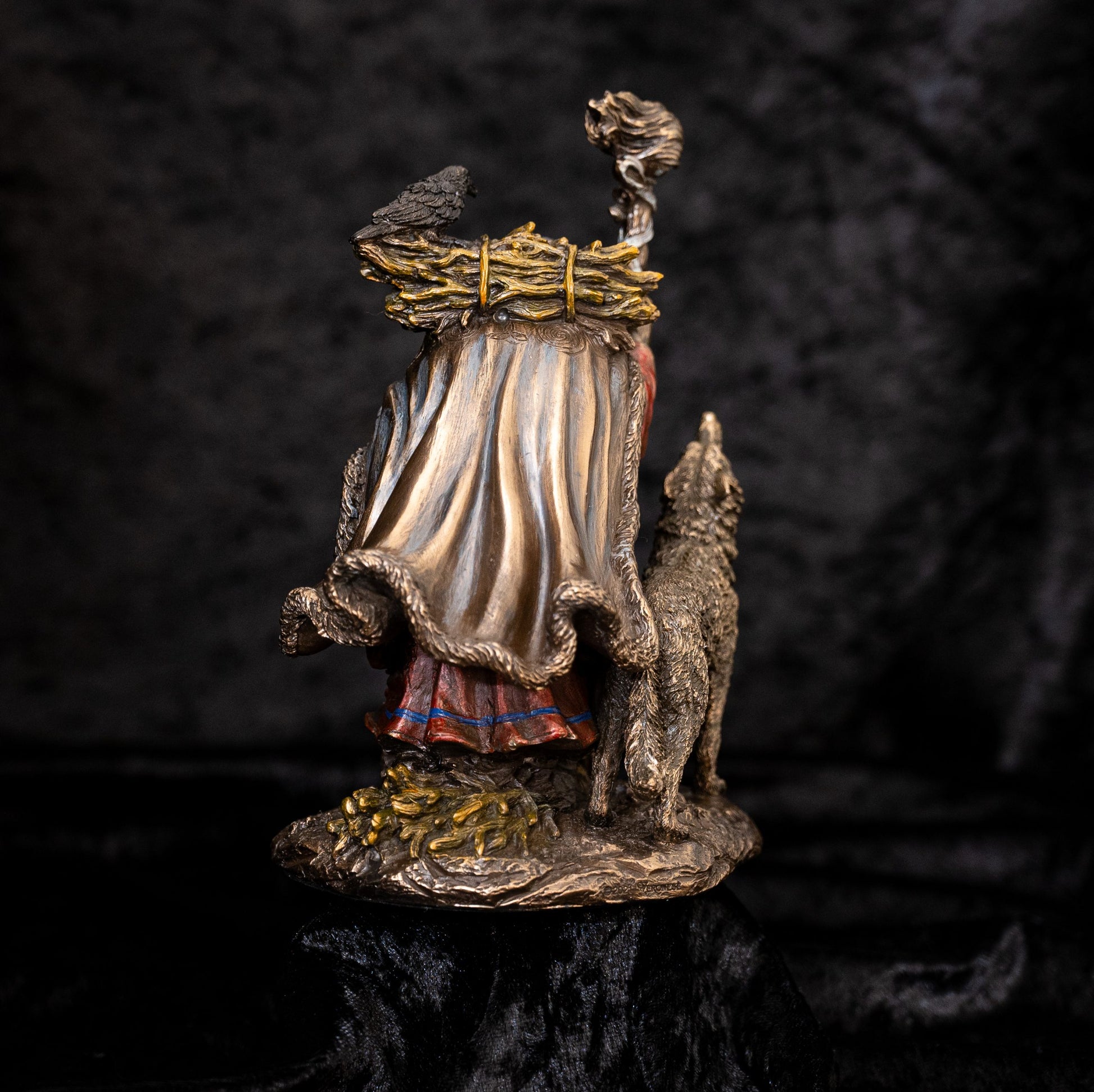 Cailleach Statue image 1