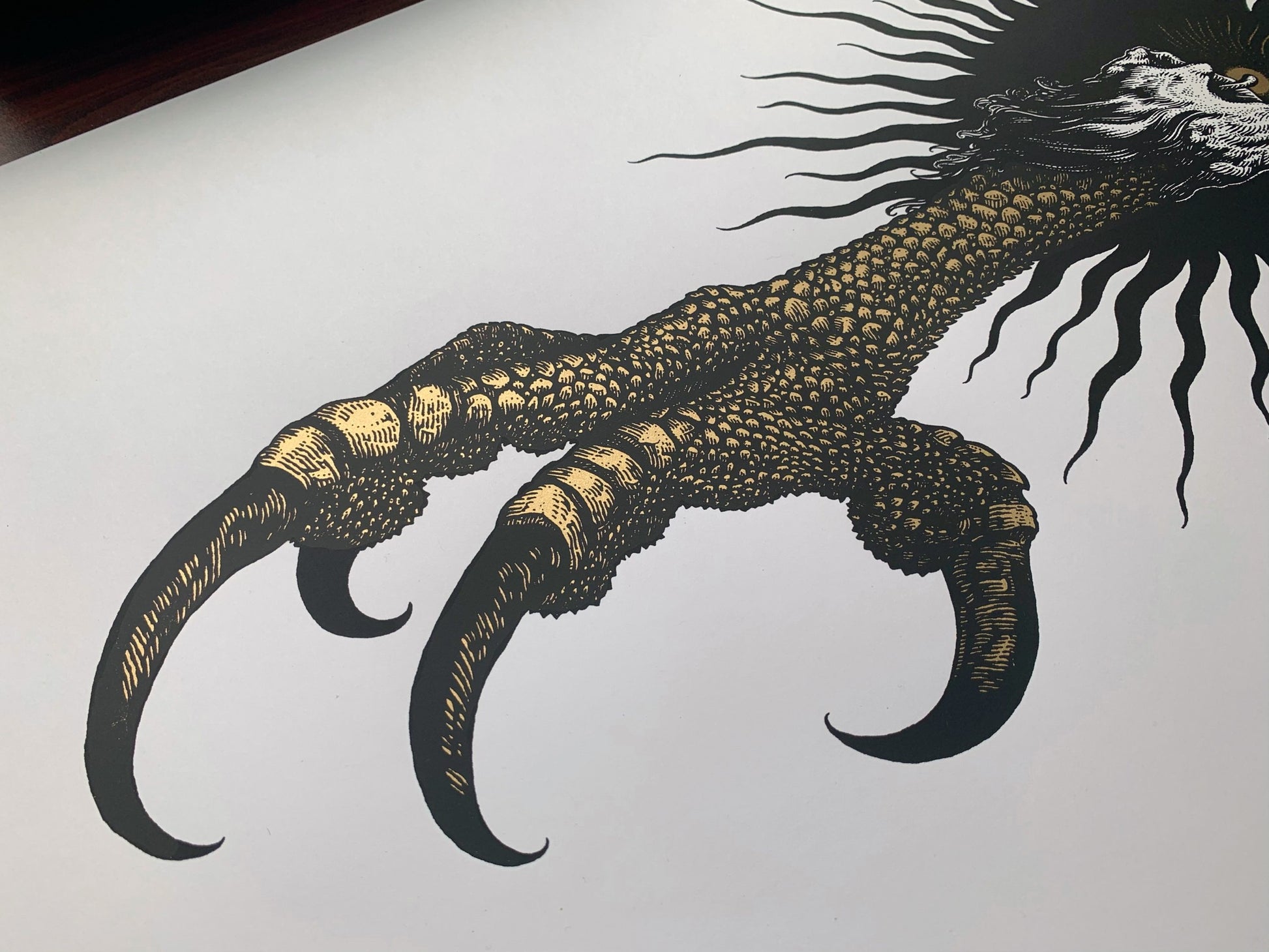 Predatory Glow gold image 1